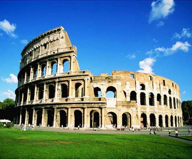 Колизей был самой большой ареной и вмещал в себя более 200000 зрителей. Древний Рим — одно из самых величайших государств Античности. Самые интересные факты о Древнем Риме
