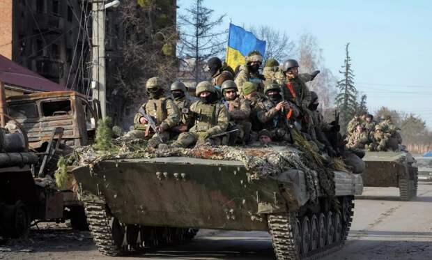 Боевики украинской теробороны расстреляли остатки отступающих солдат ВСУ 