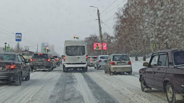 ГИБДД предупреждает автомобилистов Курганской области об опасной погоде