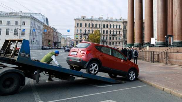 Портал о штрафах и эвакуации авто запустили в Петербурге