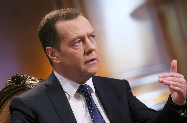 Медведев предупредил «нейтральные» страны о рисках участия в саммите по Украине