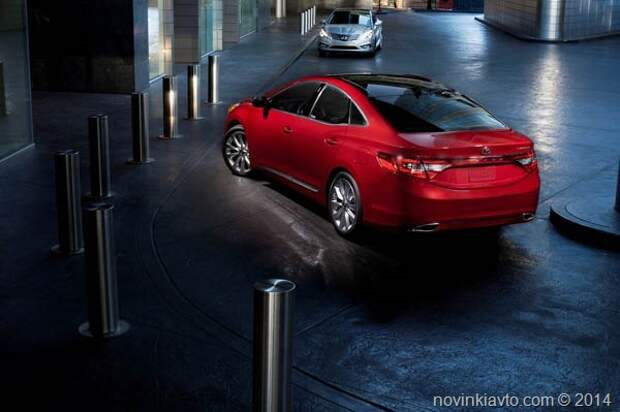 2014-Hyundai-Azera-13