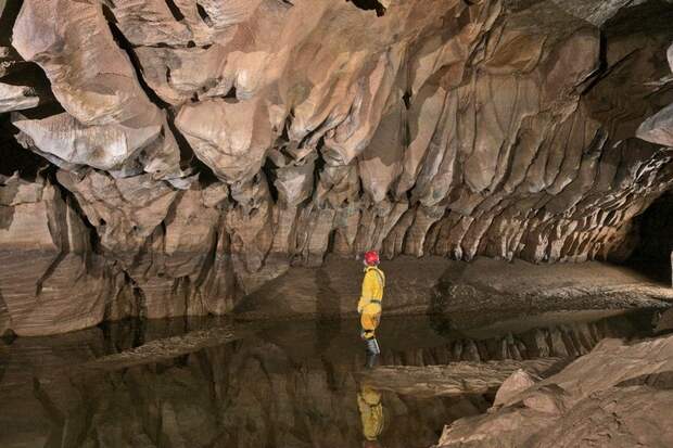 Самая глубокая в мире пещера (30)