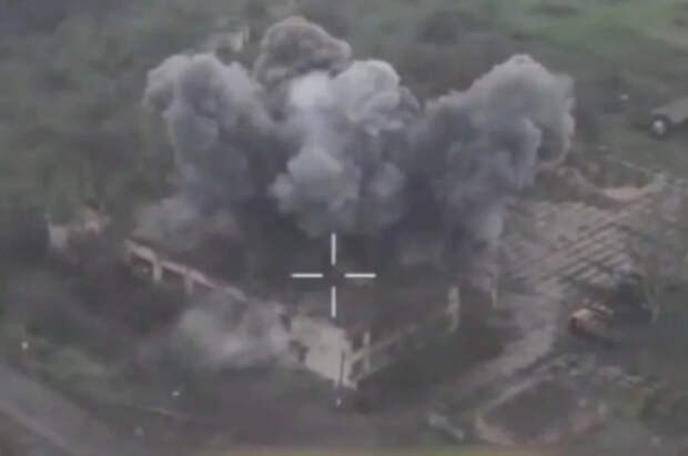 Боец с позывным Кащей сжёг командный пункт ВСУ трофейным огнемётом