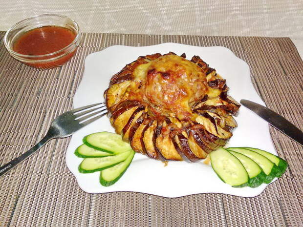 Ажурные баклажаны с мясной начинкой