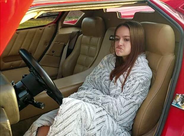 Девочка хотела в подарок новенький Lamborghini, а получила подержанный суперкар из 80-х Девочка хотела в подарок новенький Lamborghini, а получила подержанный суперкар из 80-х Countach, lamborghini, lamborghini countach, авто, день рождения, подарок, спорткар, суперкар