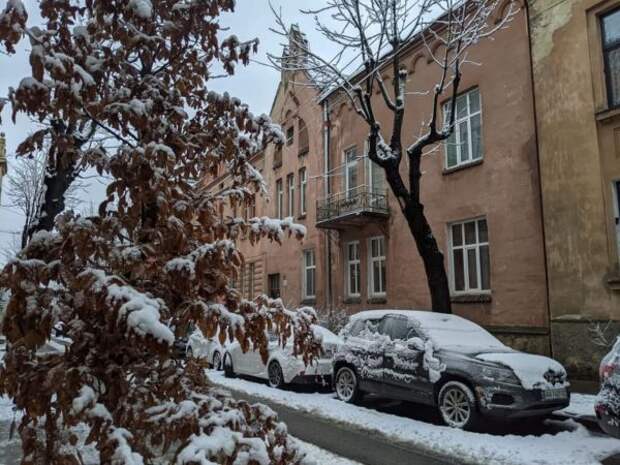 Западную Украину засыпало снегом. Фото - 24tv.ua