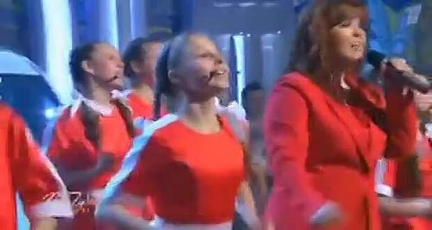 На «Первом канале» спели песню о том, как хорошо жить без интернета