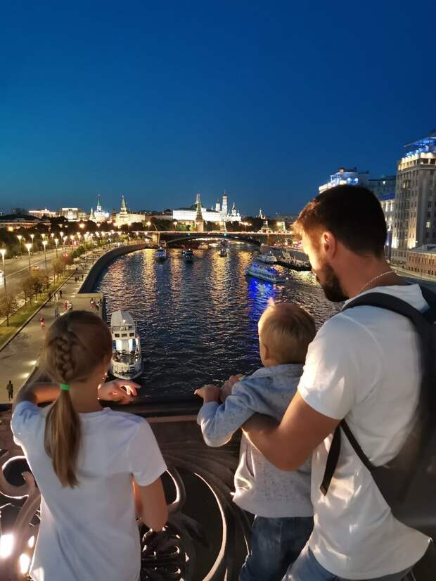Москва. Из Крыма в Санкт-Петербург. Третья остановка.