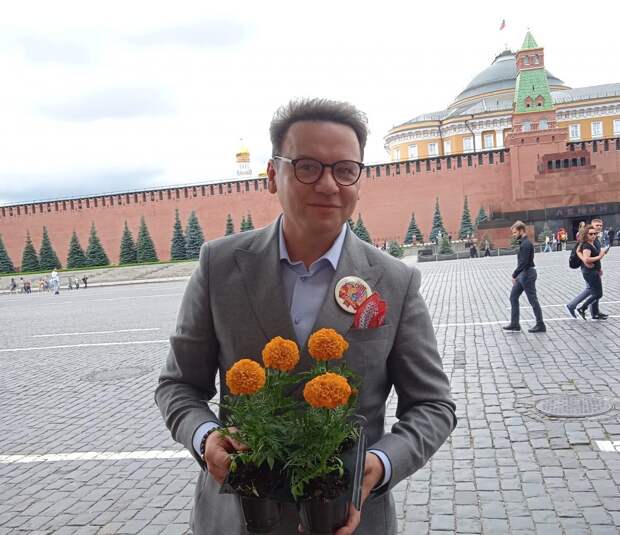 Александр Олешко в день открытия арт-выставки на Красной площади / Фото: Татьяна Белоножкина
