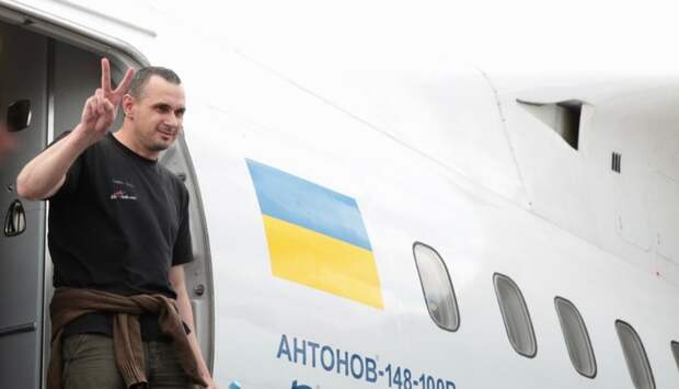 «Символ» Украины Сенцов готов покинуть страну