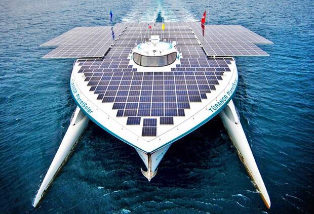 1+planetsolar-turanor-solar-boat