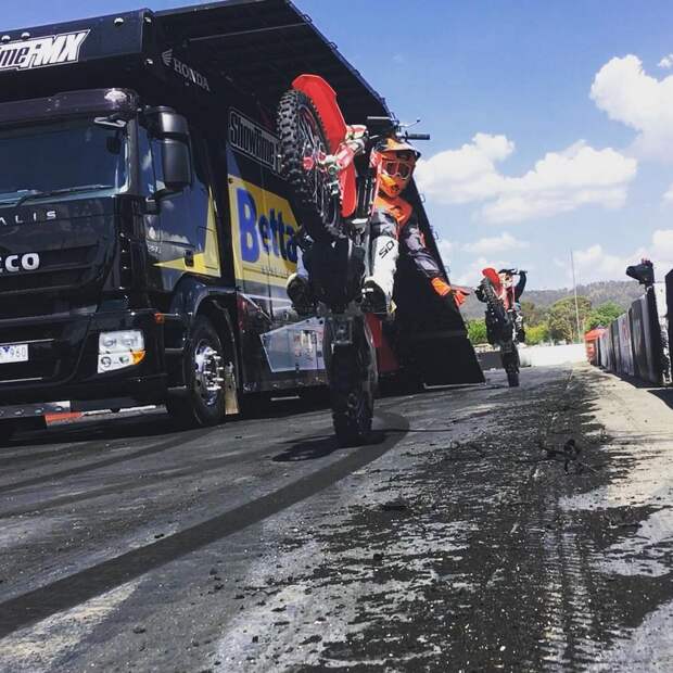 Фестиваль автолюбителей Summernats в Сиднее
