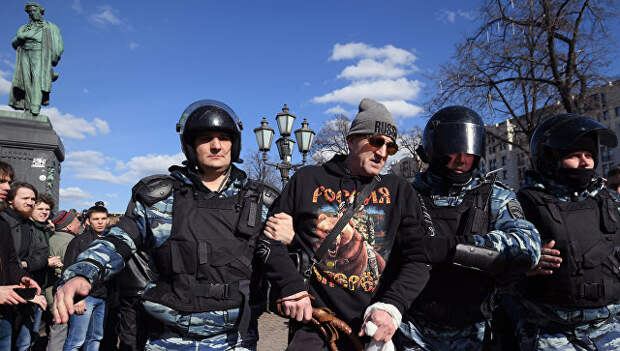 Несанкционированная акция на Пушкинской площади в Москве