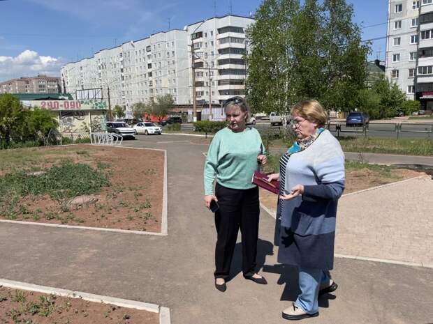 300 кв.м. цветников украсят парковую зону улицы Крупской в Братске