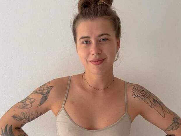 Обвиняемая в уклонении от уплаты налогов на 120 млн блогер Митрошина сбежала из России