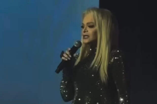 Рудченко объяснил участие Долиной в спектакле Барщевского