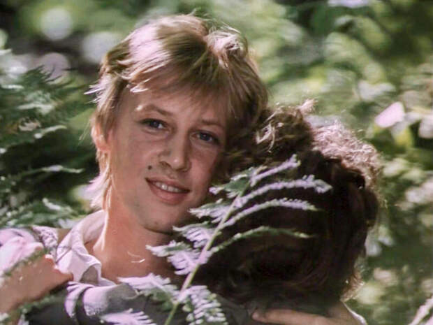 «Не хотел просыпаться» : 66-летний Дмитрий Харатьян о мучительной борьбе с алкоголизмом и как пережил уход первой жены к другому