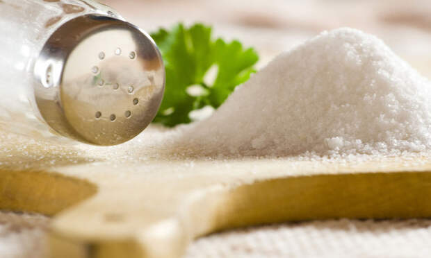 Неожиданно: потребление соли уменьшает чувство жажды
