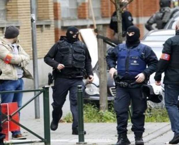 европейские силовики во время террористической операции