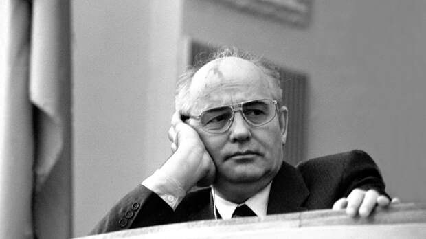 Депутат Госдумы решил раскрыть людям истинного Горбачёва. У либералов может появиться новый культ