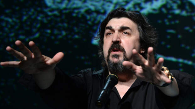 «Не знал, как жить дальше»: как первая любовь обернулась для 64-летнего Игоря Золотовицкого «настоящей горячкой»