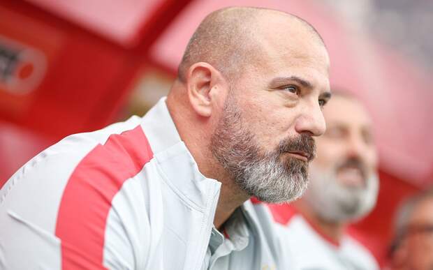 Футболист «Спартака» хочет воссоединиться со Станковичем, Оздоев останется в Европе. Трансферные слухи дня