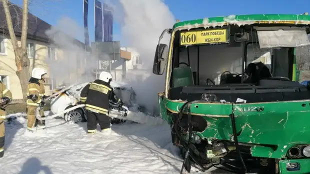 В Екатеринбурге произошло ДТП с участием автобуса