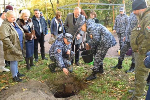 В Московском районе провели чаепитие для отцов-участников СВО