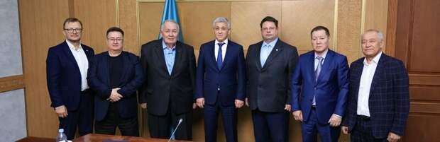 Трехстороннее соглашение о социальном партнерстве подписали в Карагандинской области