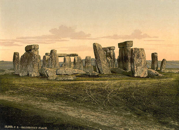 Файл:Stonehenge back wide 1900.jpg