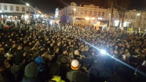 Митинг в Осетии.