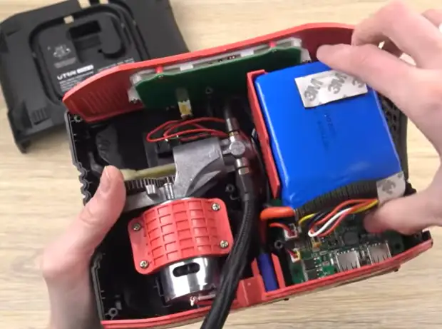 Топ-10 суперских автотоваров с Aliexpress, которые помогут тюнинговать вашего