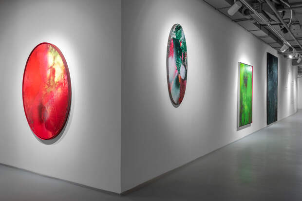 Экспозиция выставки «Открытый контур»