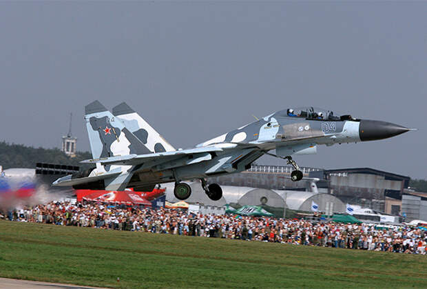 Истребитель Су-30СМ