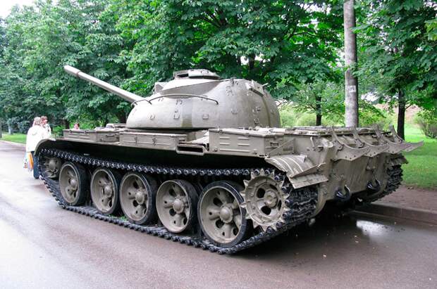 Пьяный поляк прокатился по городу на советском танке