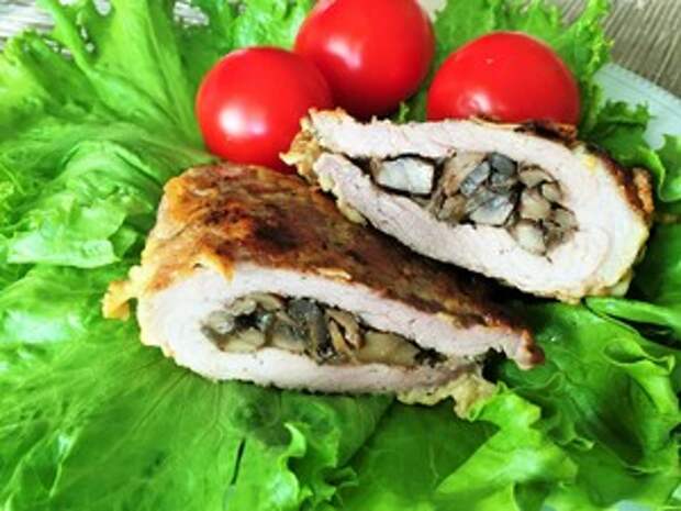 Фото к рецепту: Праздничная Свинина по-Меньшиковски. Сочное и нежное мясо. Фото к рецепту: Праздничная Свинина по-Меньшиковски. Сочное и нежное мясо.