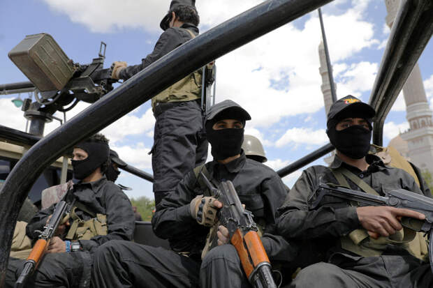 WSJ: Саудовская Аравия пытается не дать хуситам вступить в конфликт с Ираном