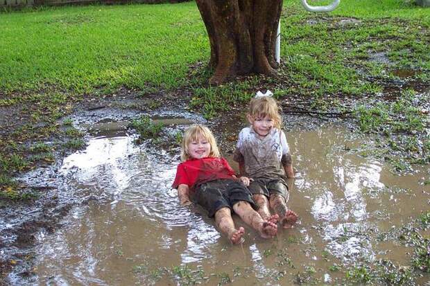 http://img1.liveinternet.ru/images/attach/c/2//65/84/65084206_1286645057_Mud_puddles_rule.jpg