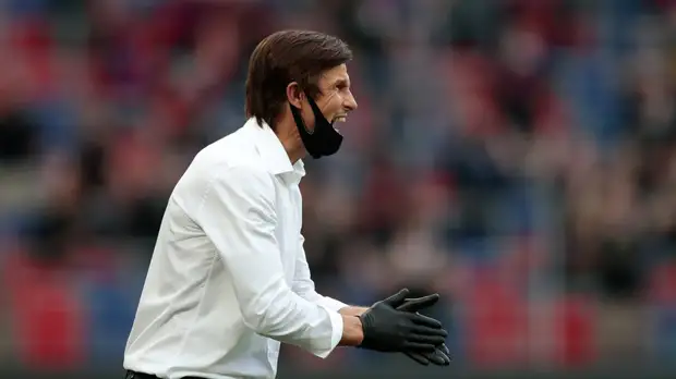 Семак признан лучшим тренером сезона в РПЛ