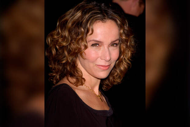 Актриса Дженнифер Грей вернется к роли Бэби в сиквеле "Грязных танцев"