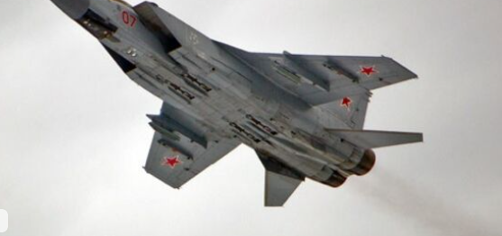 Россияне высмеяли "улепетывание" самолетов НАТО от истребителей МиГ-31