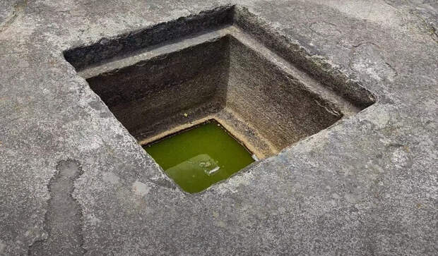 Загадочные каменные ящики на высоте около 4000 тысяч метров в горах Перу