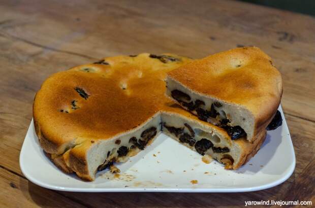 Бретонский пирог с черносливом