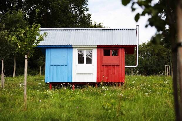 Чешский архитектор создал сборный домик всего за 1200 долларов архитектор, дом