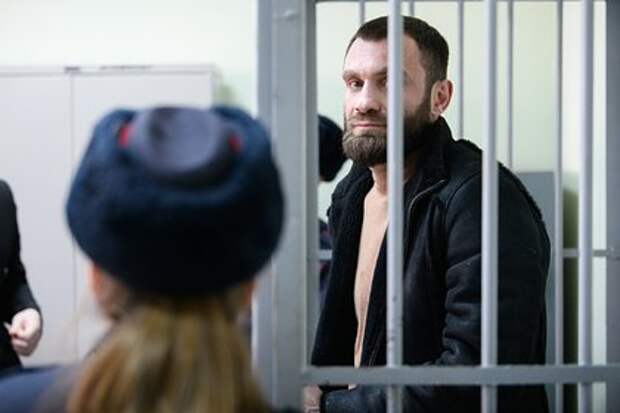 Названный смотрящим за российским регионом отказался от статуса