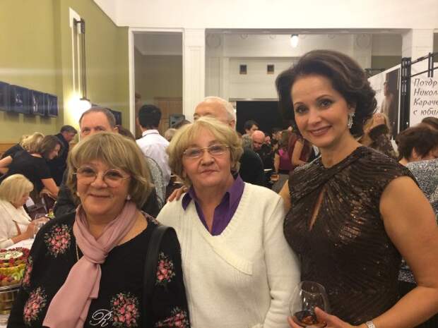 Алла Сурикова, Елена Суржикова и Ольга Кабо. Фото: Артём Фокин
