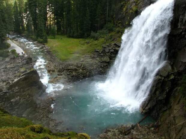 Самый высокий водопад Европы (8 фото)