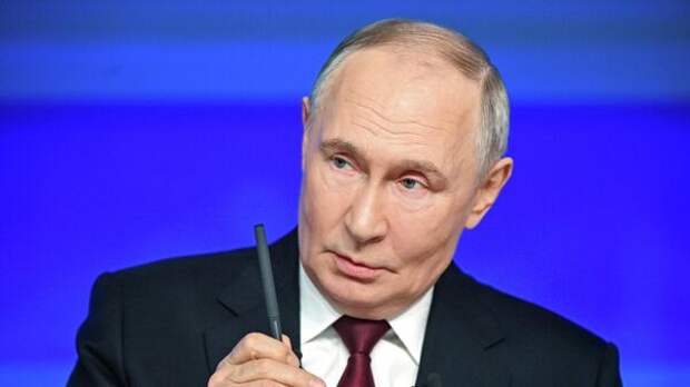 Владимир Путин подвел итоги парламентской сессии, обозначив приоритет укрепления федерализма