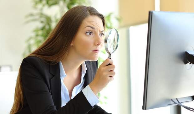 Избушка под крышей гостайны